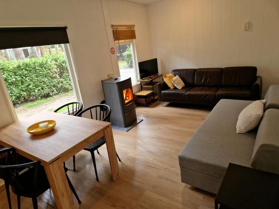 3 Bedroom Chalet On Camping Gt Balen 外观 照片
